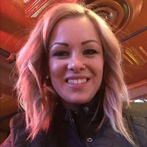 Meet your Posher, Korie